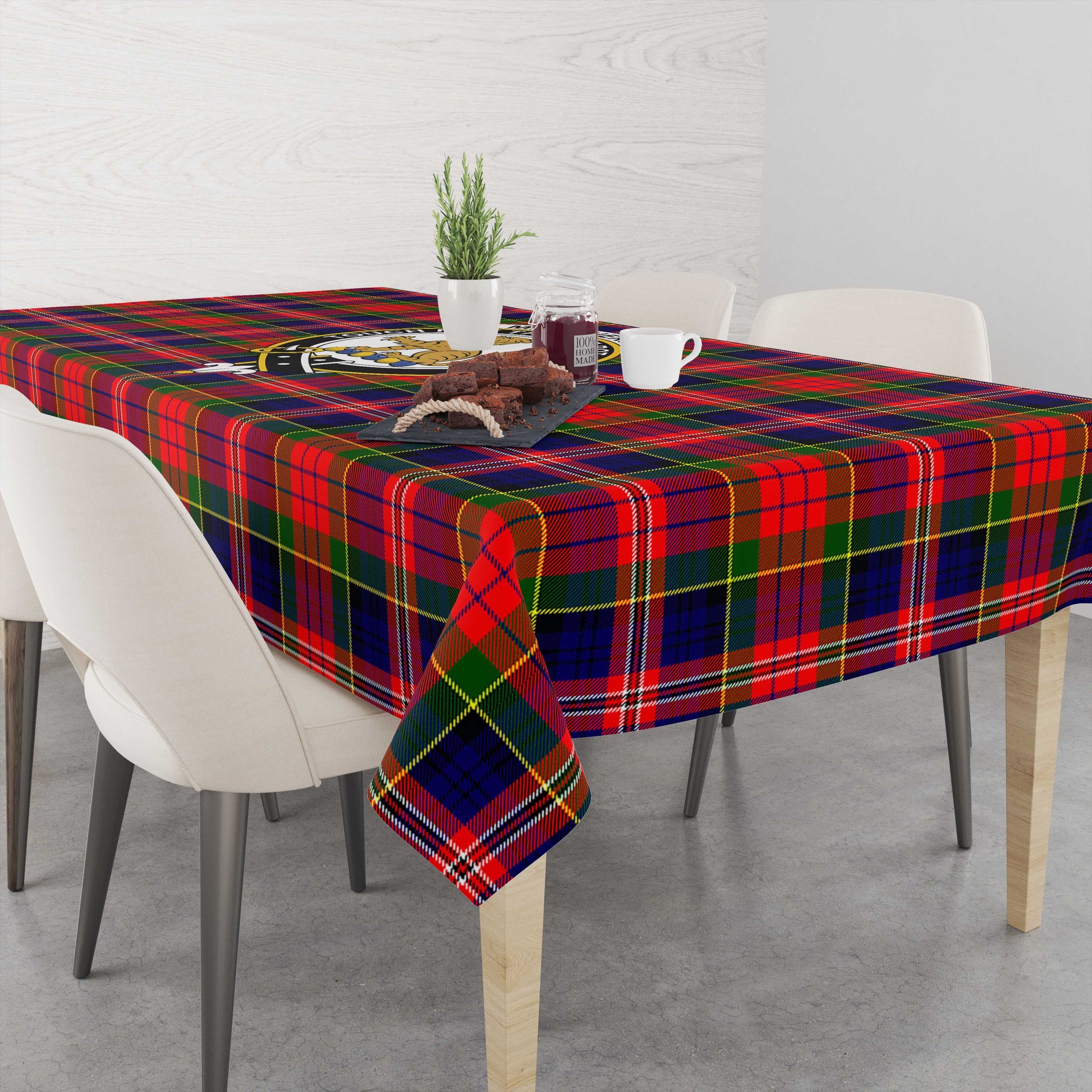 macpherson-modern-tatan-tablecloth-with-family-crest