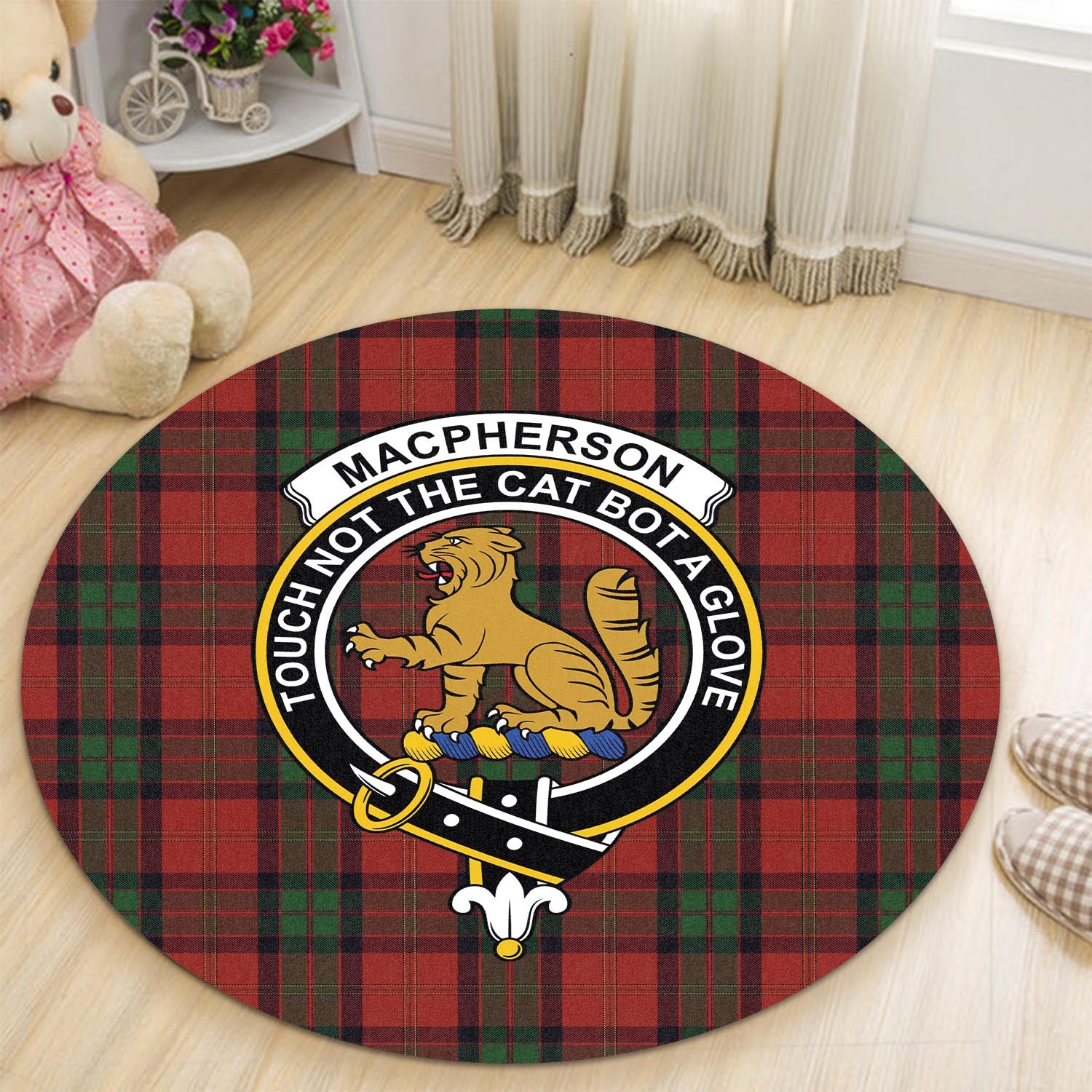 macpherson-of-cluny-tartan-round-rug-with-family-crest