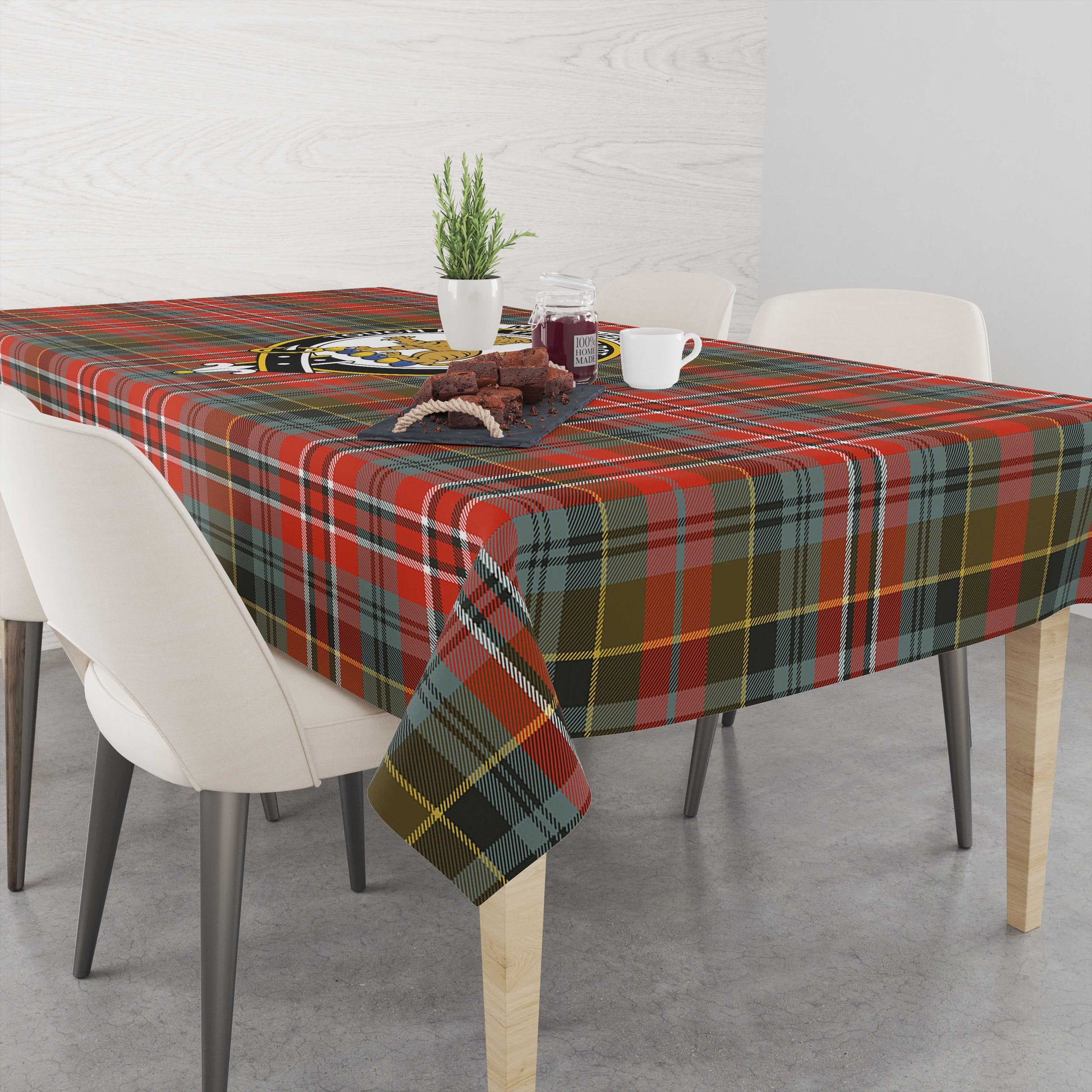macpherson-weathered-tatan-tablecloth-with-family-crest
