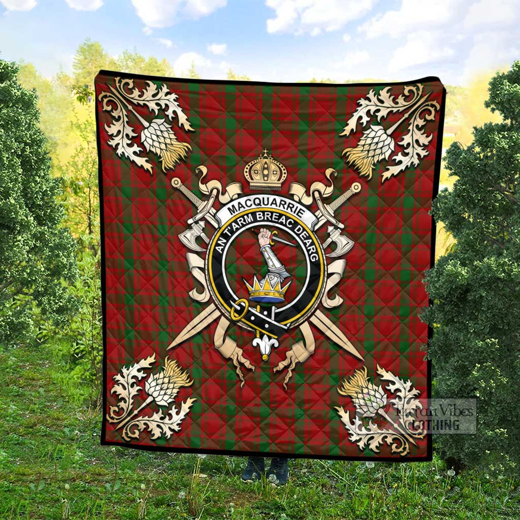 Tartan Vibes Clothing MacQuarrie (McQuarrie) Tartan Quilt with Family Crest and Scottish Golden Courage Shield