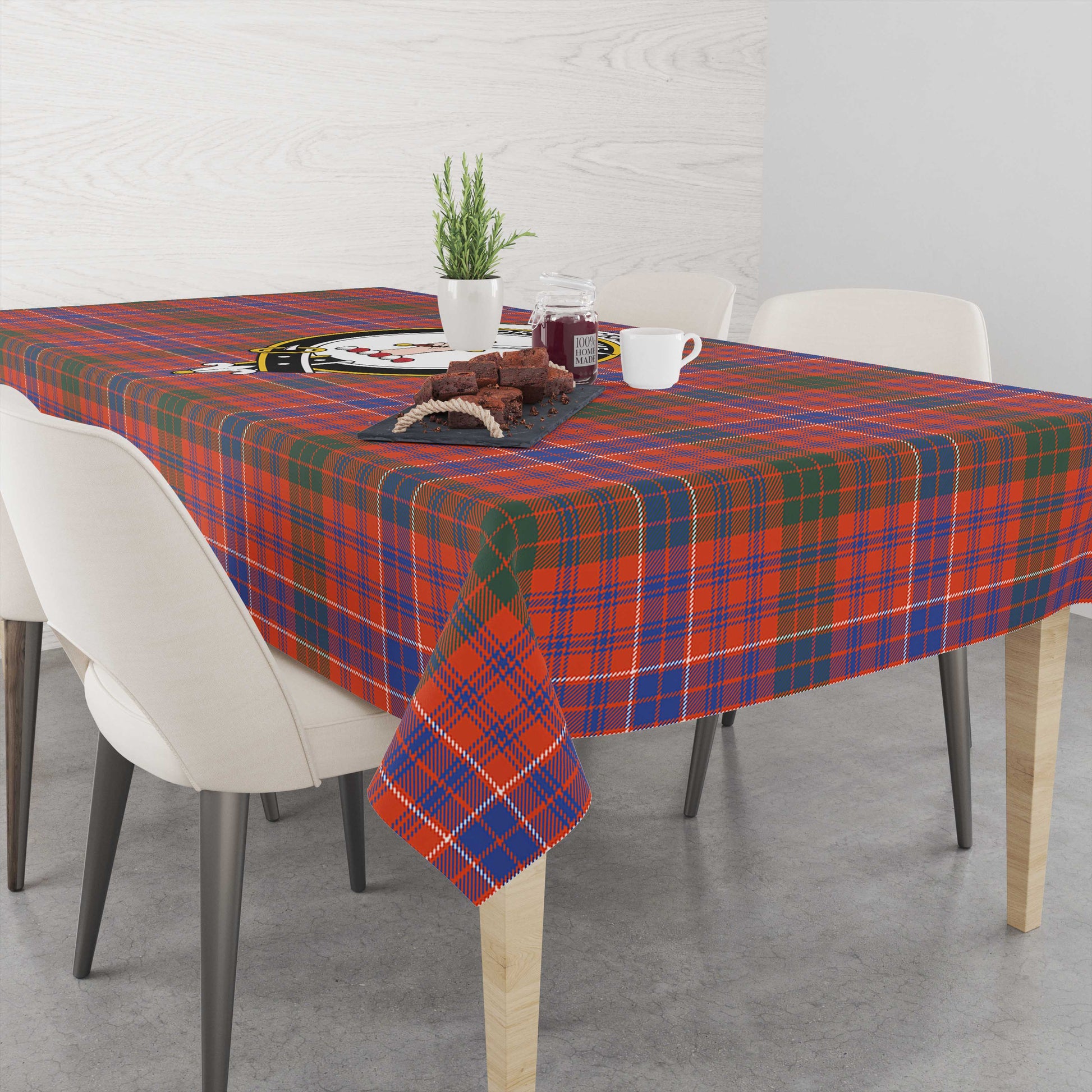 macrae-ancient-tatan-tablecloth-with-family-crest