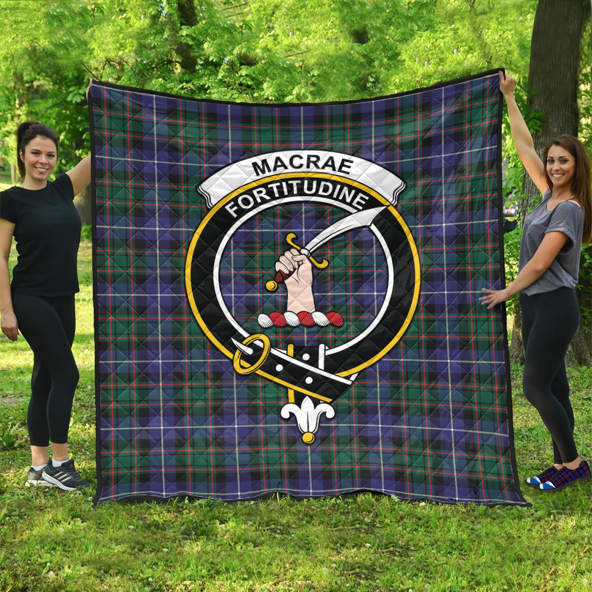 macrae-hunting-modern-tartan-quilt-with-family-crest