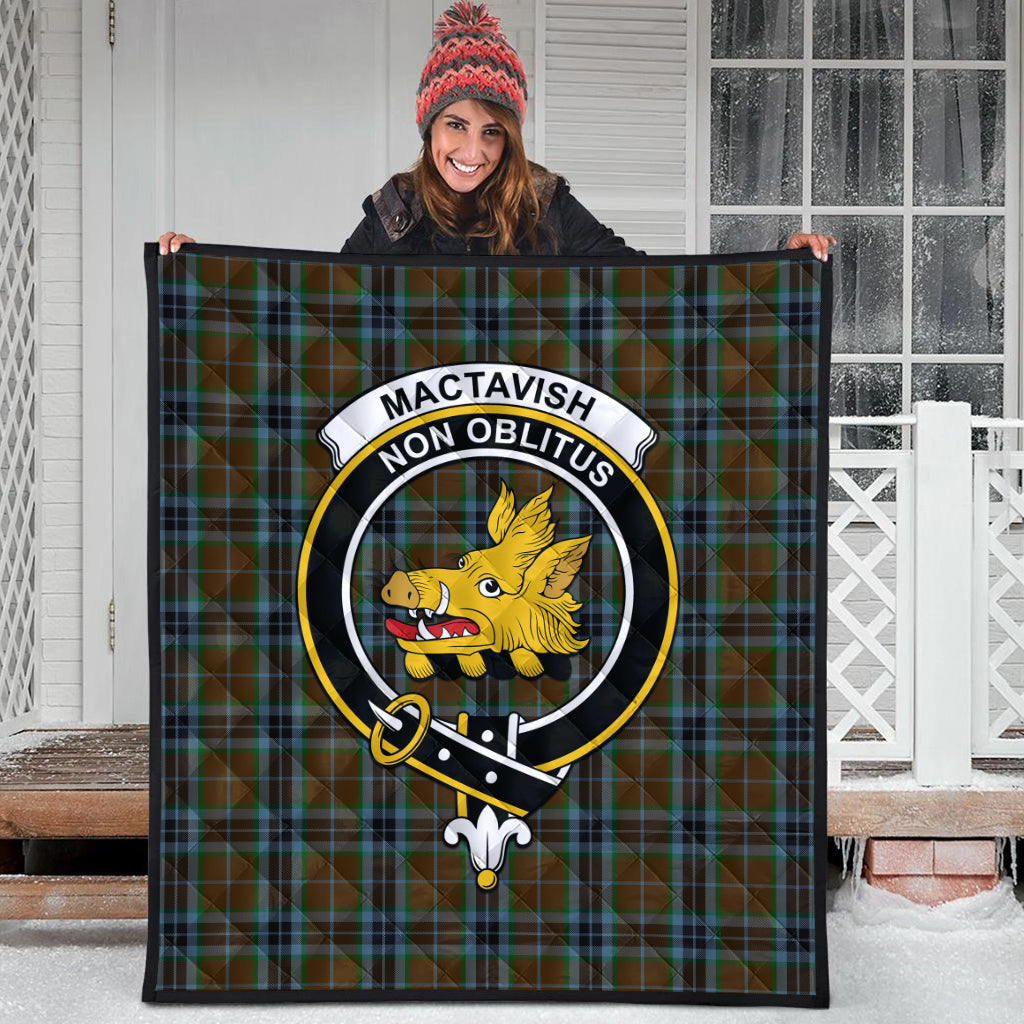 mactavish-hunting-tartan-quilt-with-family-crest