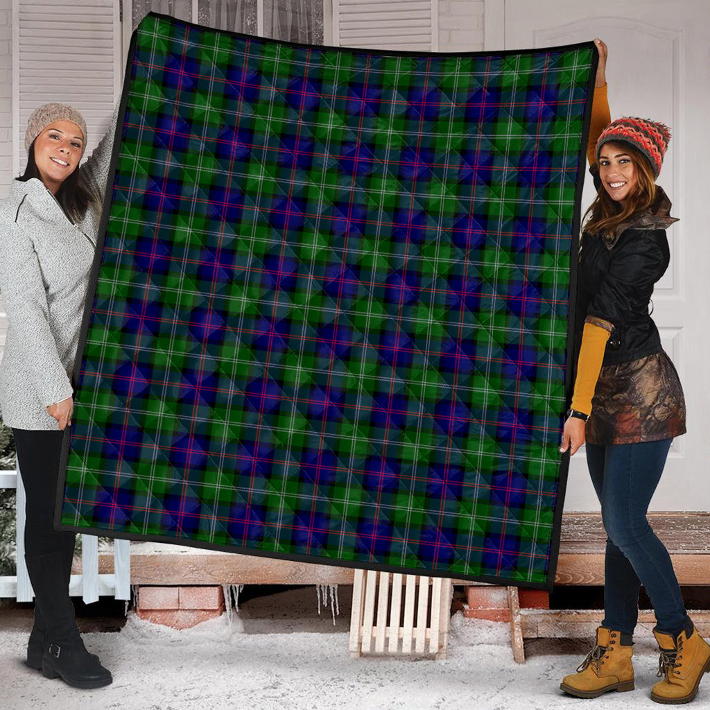 macthomas-modern-tartan-quilt