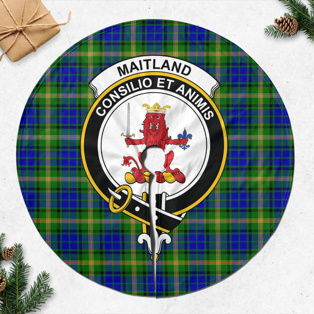 maitland-tartan-christmas-tree-skirt-with-family-crest