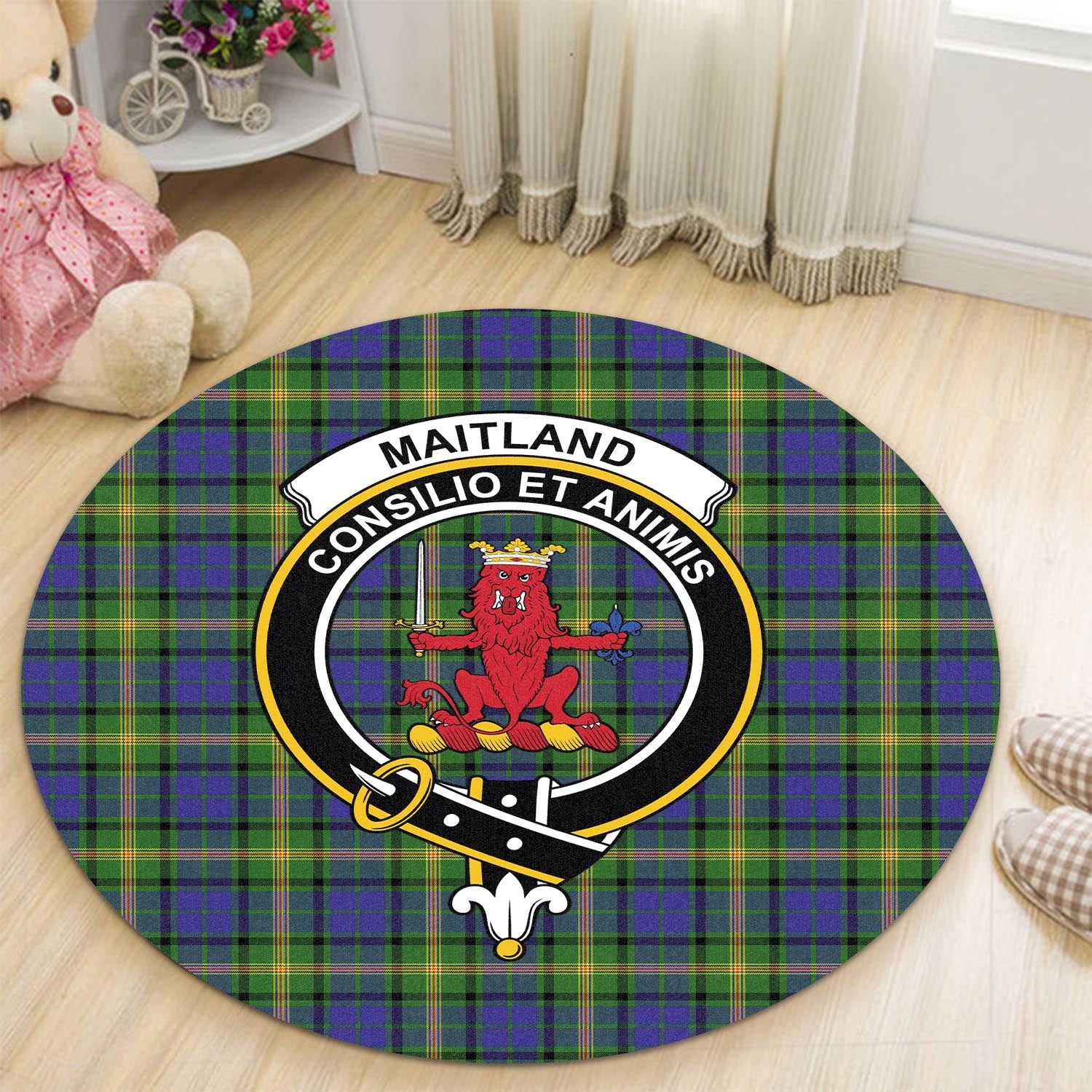 maitland-tartan-round-rug-with-family-crest