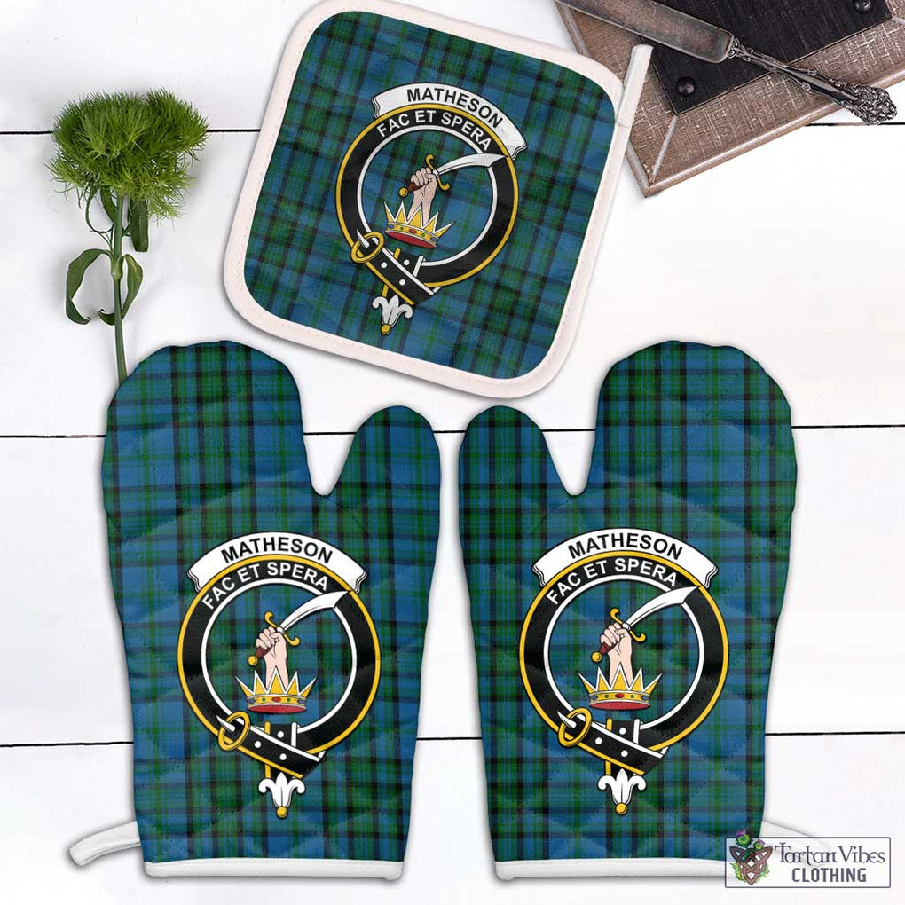 Matheson Hunting Tartan Combo Oven Mitt & Pot-Holder with Family Crest Combo 1 Oven Mitt & 1 Pot-Holder White - Tartan Vibes Clothing