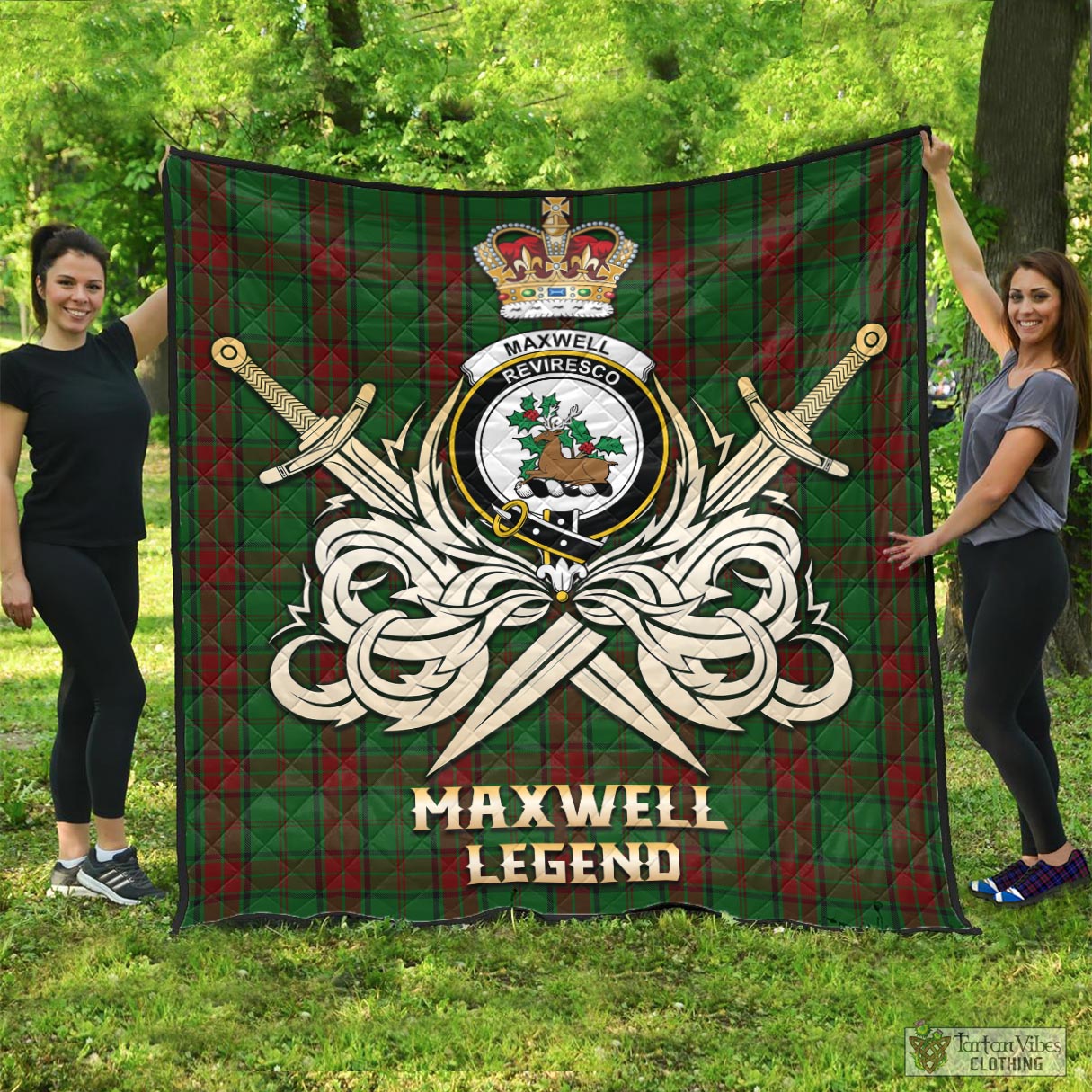 Tartan Vibes Clothing Maxwell Hunting Tartan Quilt with Clan Crest and the Golden Sword of Courageous Legacy