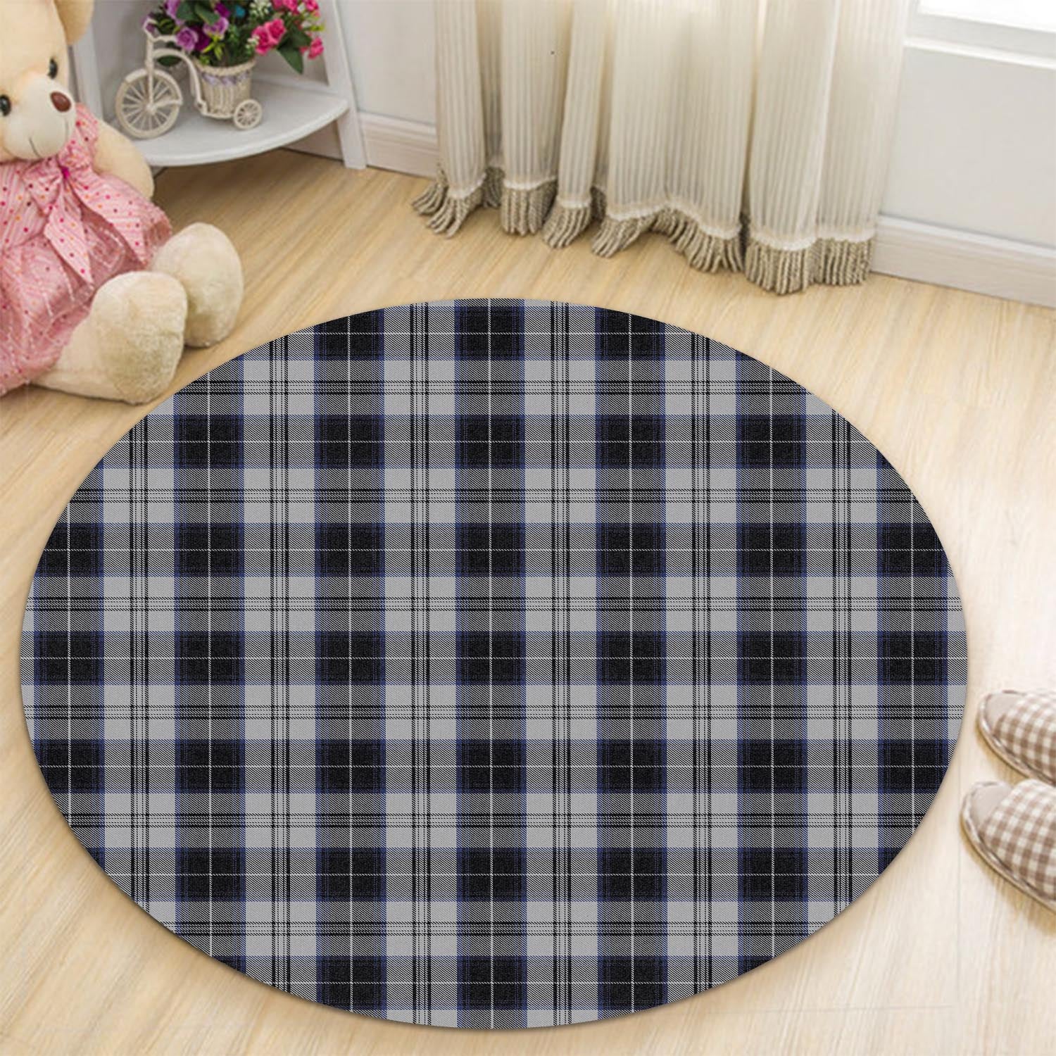 menzies-black-dress-tartan-round-rug