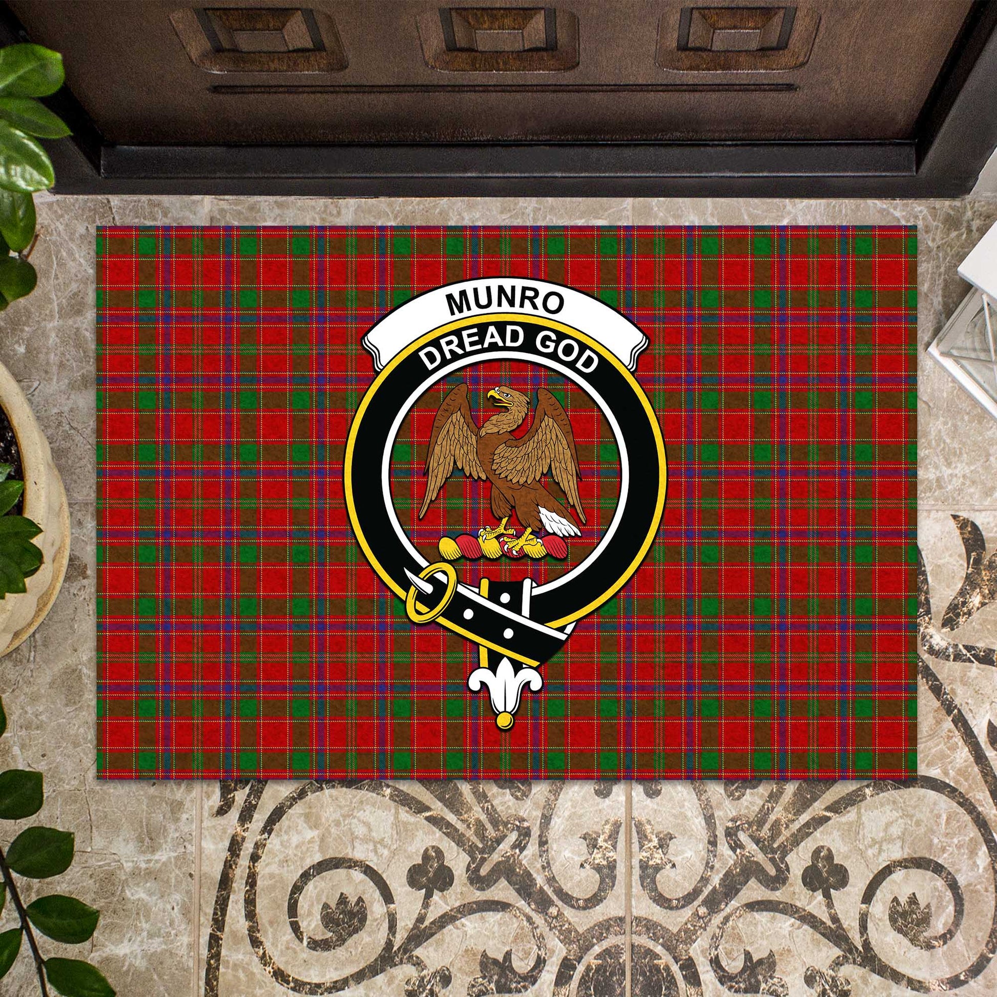 Munro Tartan Door Mat with Family Crest - Tartanvibesclothing