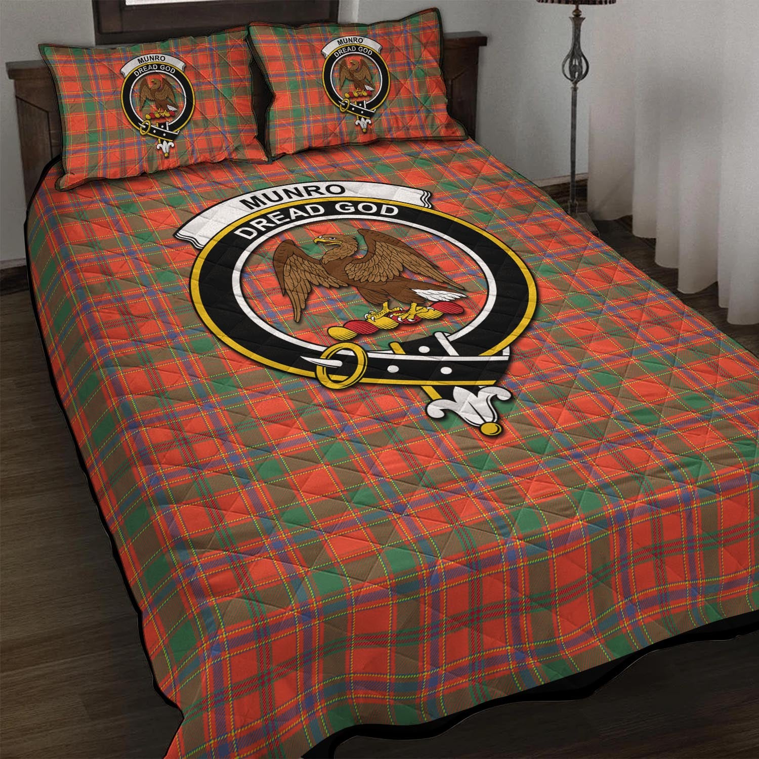 Munro Ancient Tartan Quilt Bed Set with Family Crest - Tartan Vibes Clothing