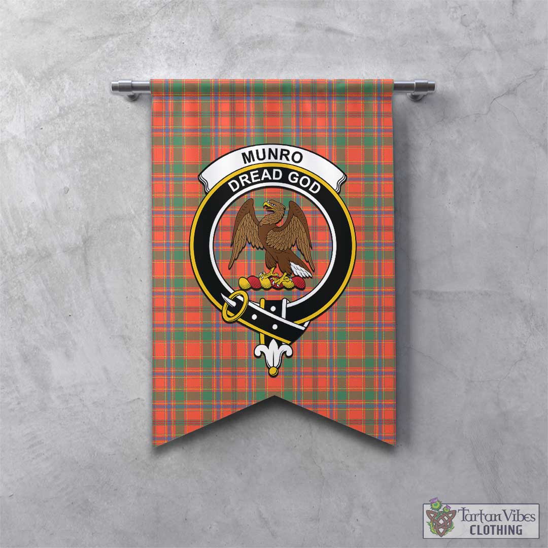 Tartan Vibes Clothing Munro Ancient Tartan Gonfalon, Tartan Banner with Family Crest