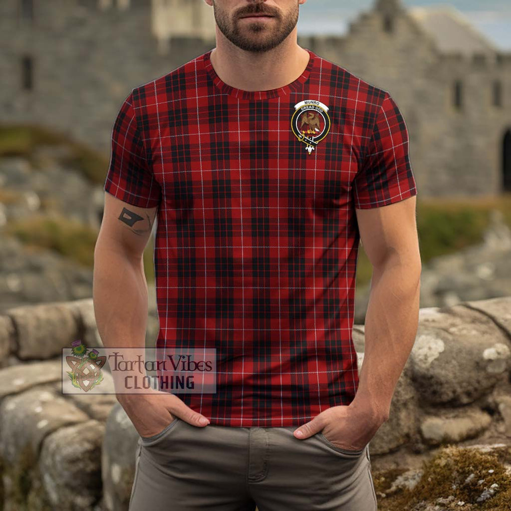 Munro Black and Red Tartan Cotton T-Shirt with Family Crest Men's Shirt - Tartanvibesclothing Shop