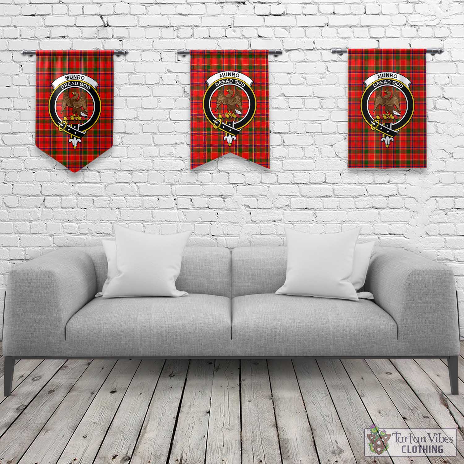 Tartan Vibes Clothing Munro Modern Tartan Gonfalon, Tartan Banner with Family Crest