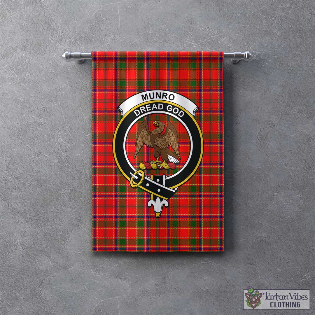 Tartan Vibes Clothing Munro Modern Tartan Gonfalon, Tartan Banner with Family Crest