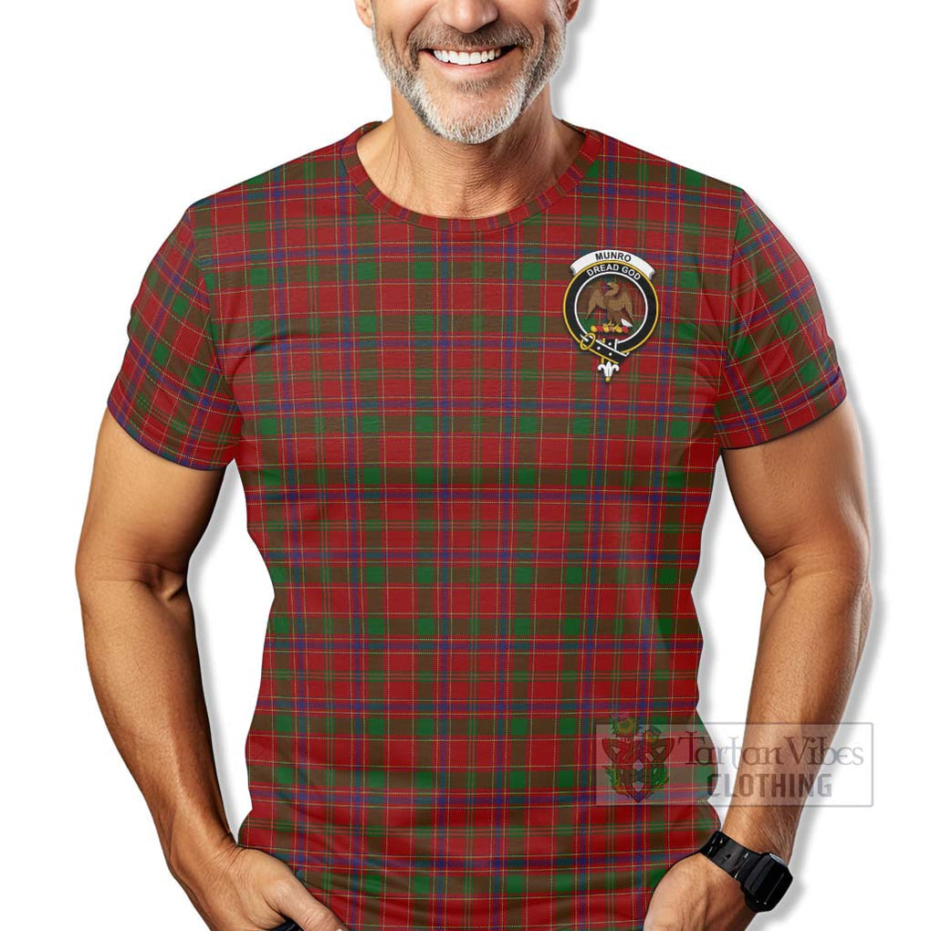 Tartan Vibes Clothing Munro (Monroe) Tartan T-Shirt with Family Crest Celtic Skull Style