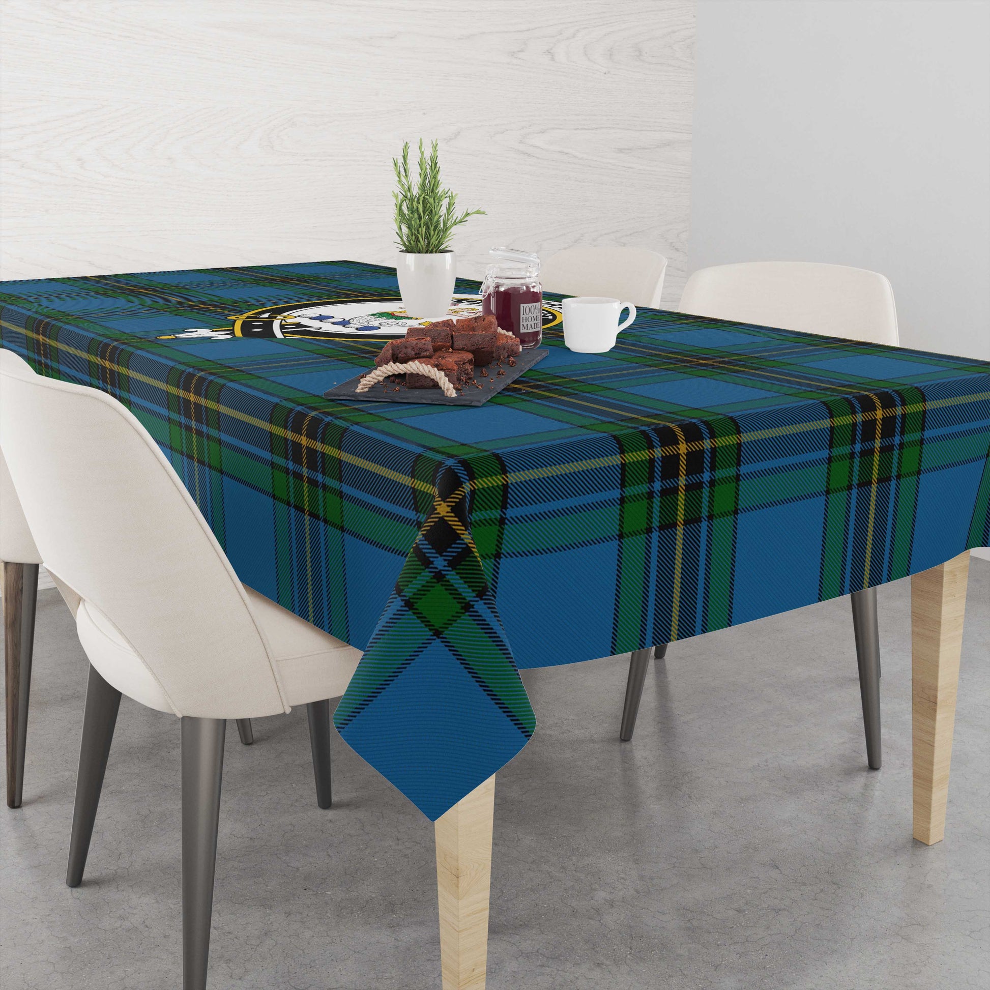 murray-of-elibank-tatan-tablecloth-with-family-crest