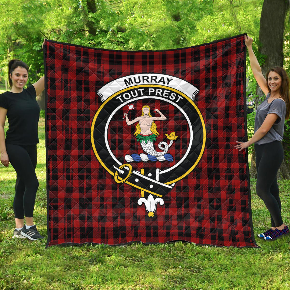 murray-of-ochtertyre-tartan-quilt-with-family-crest