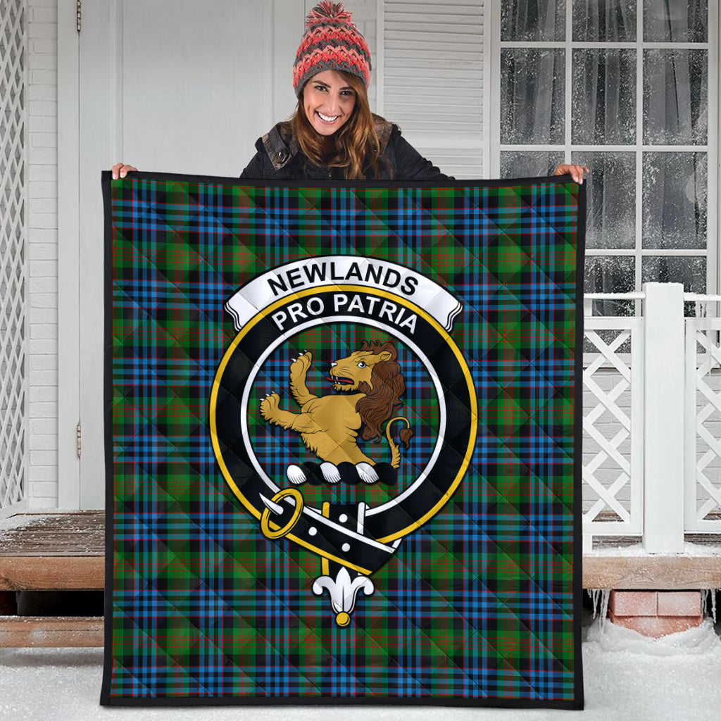 newlands-of-lauriston-tartan-quilt-with-family-crest