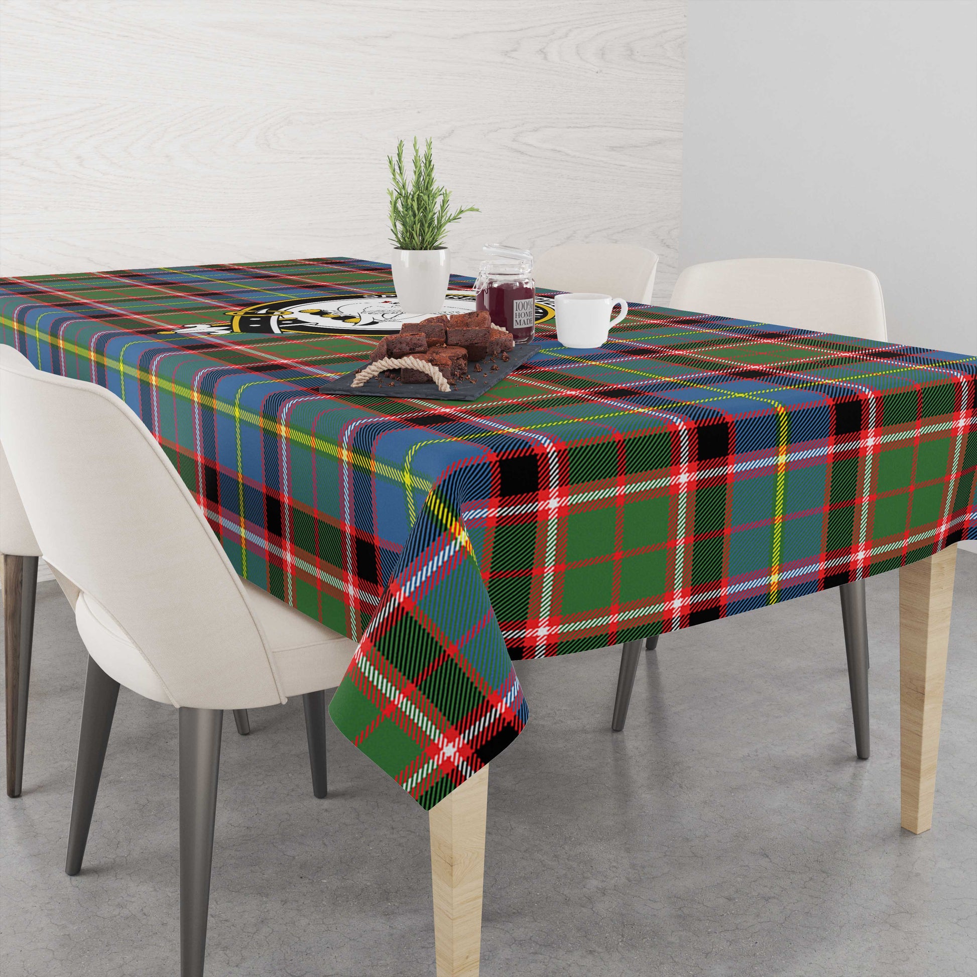 norvel-tatan-tablecloth-with-family-crest