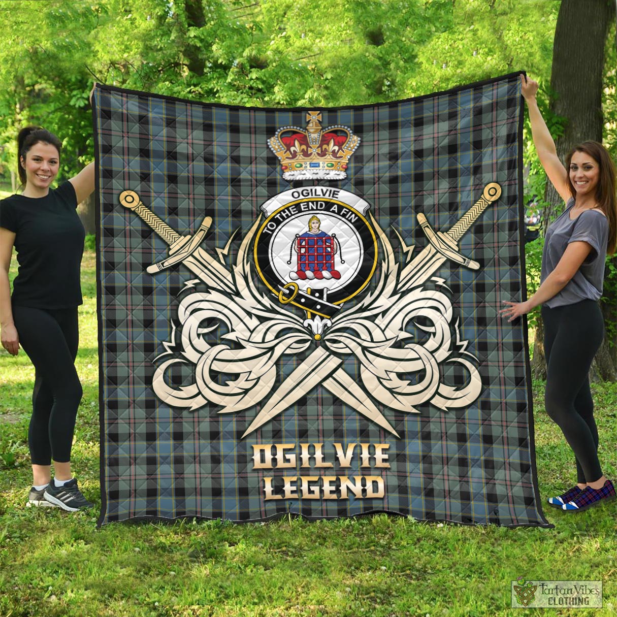 Tartan Vibes Clothing Ogilvie (Ogilvy) Hunting Tartan Quilt with Clan Crest and the Golden Sword of Courageous Legacy