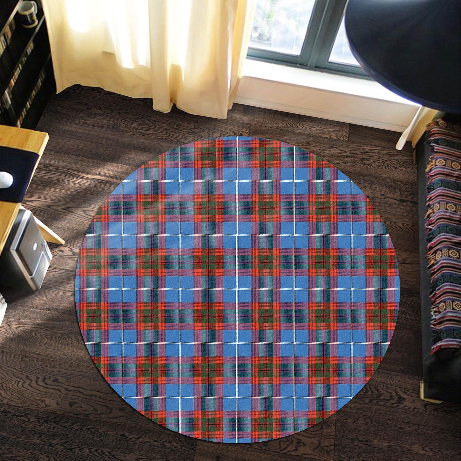 pennycook-tartan-round-rug