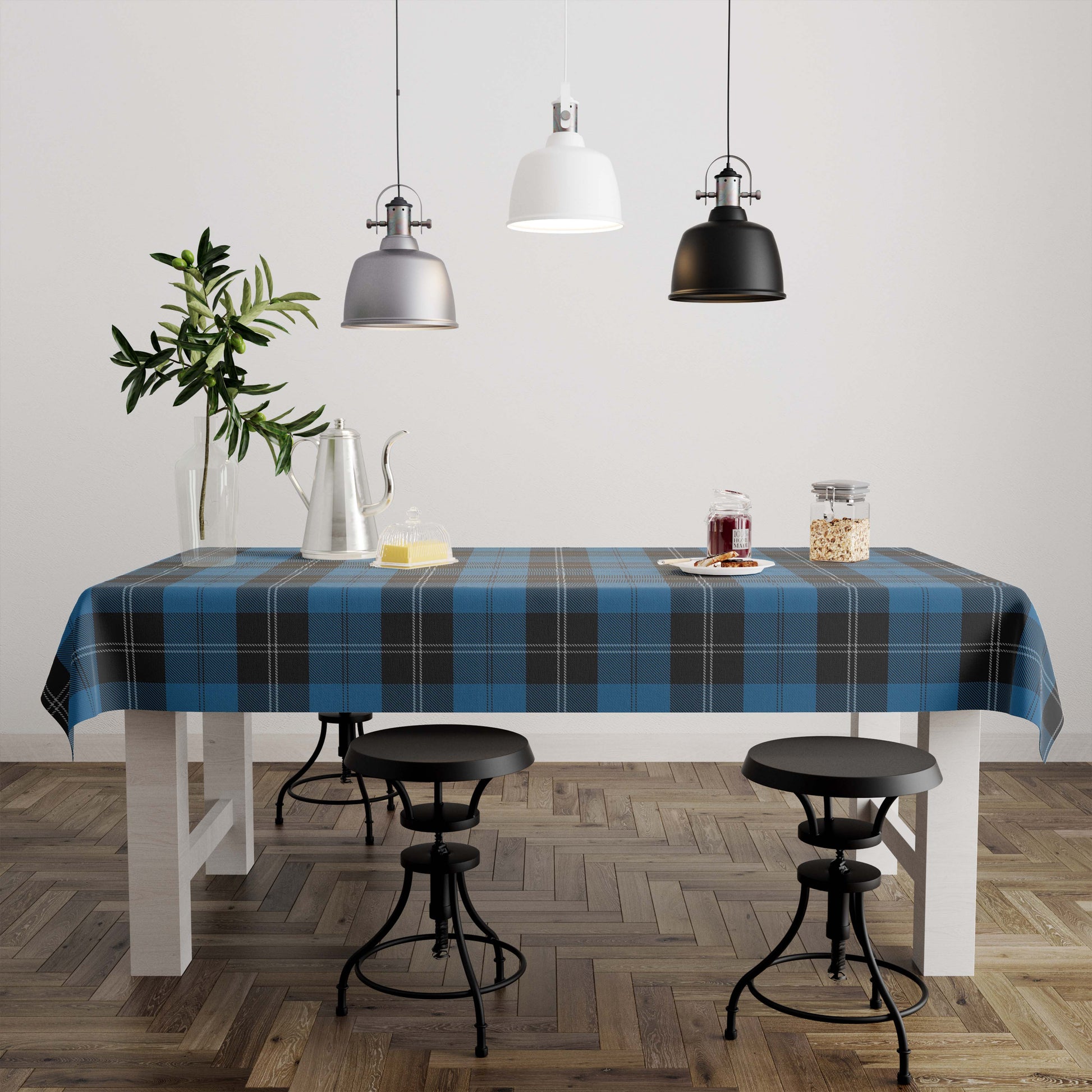 ramsay-blue-hunting-tatan-tablecloth