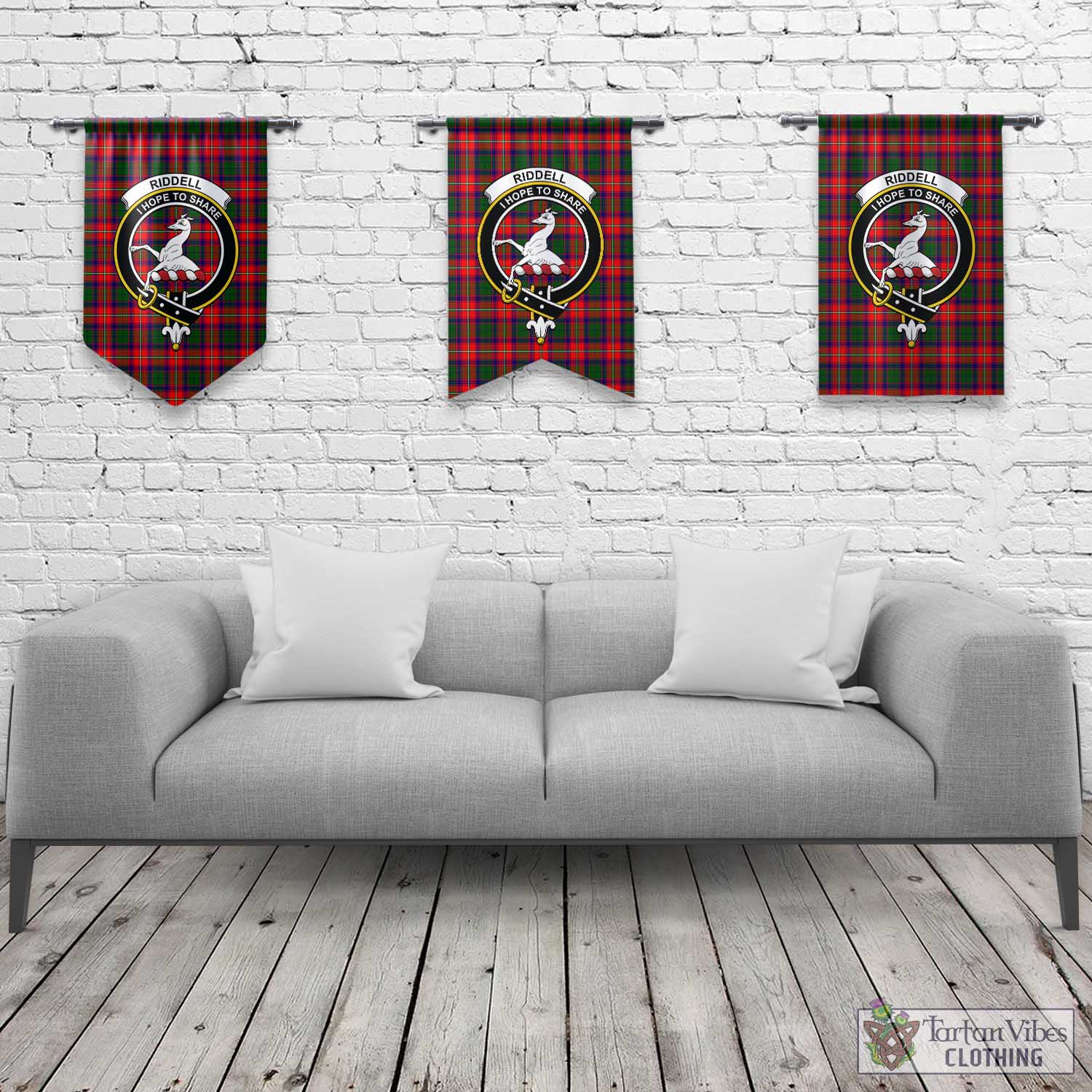 Tartan Vibes Clothing Riddell Tartan Gonfalon, Tartan Banner with Family Crest