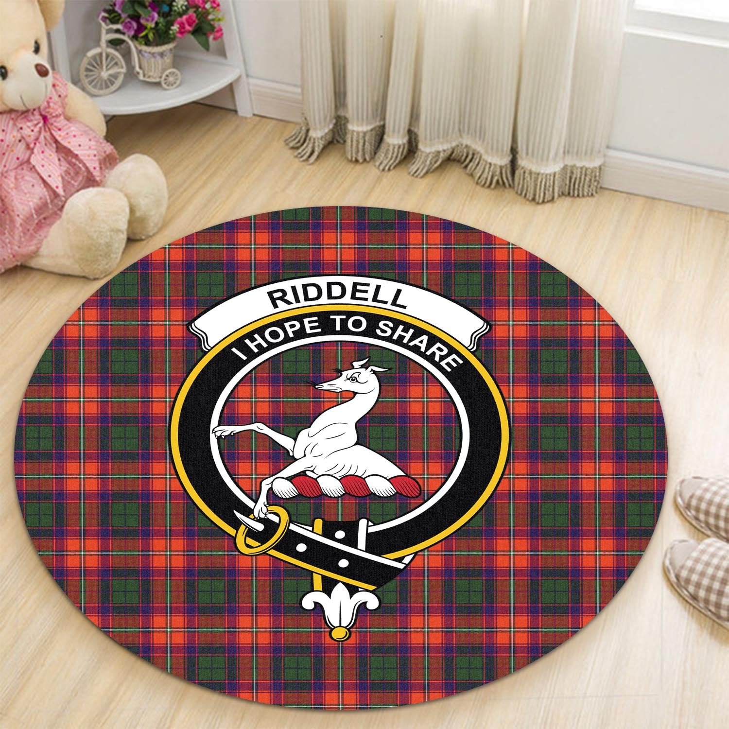 riddell-tartan-round-rug-with-family-crest