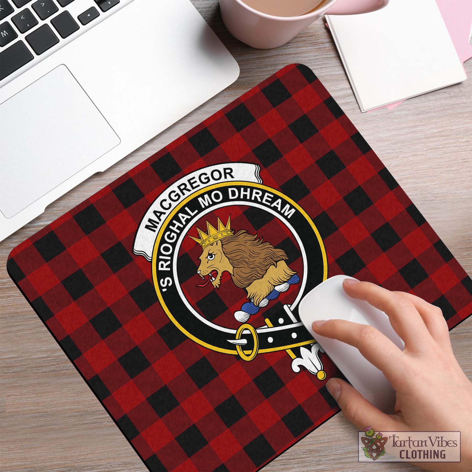 Tartan Vibes Clothing Rob Roy Macgregor Tartan Mouse Pad with Family Crest