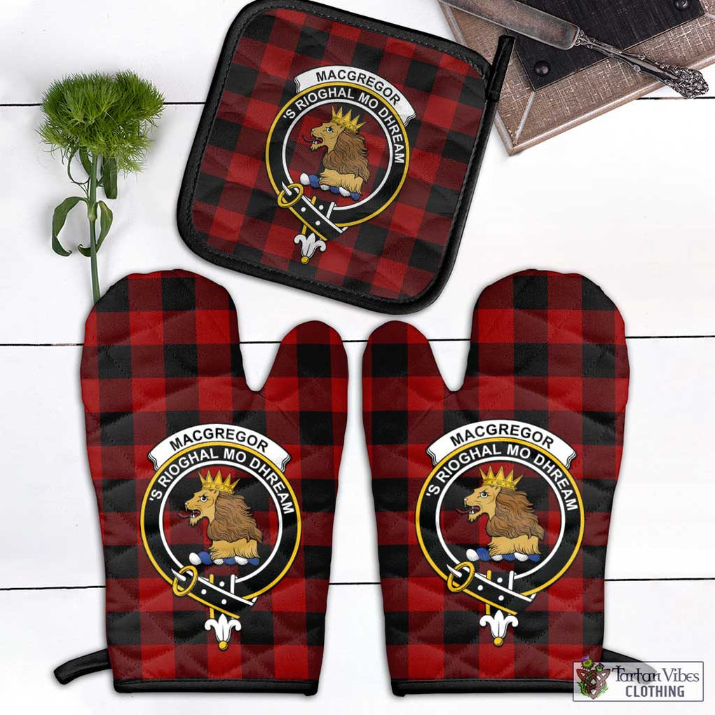 Rob Roy Macgregor Tartan Combo Oven Mitt & Pot-Holder with Family Crest Combo 1 Oven Mitt & 1 Pot-Holder Black - Tartan Vibes Clothing