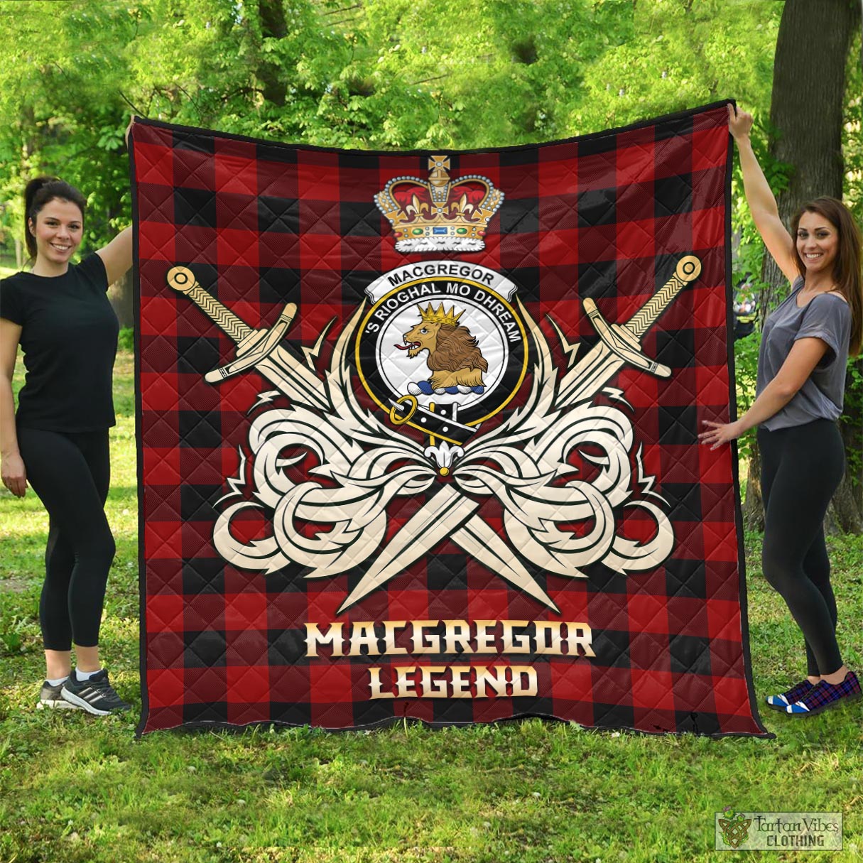 Tartan Vibes Clothing Rob Roy Macgregor Tartan Quilt with Clan Crest and the Golden Sword of Courageous Legacy