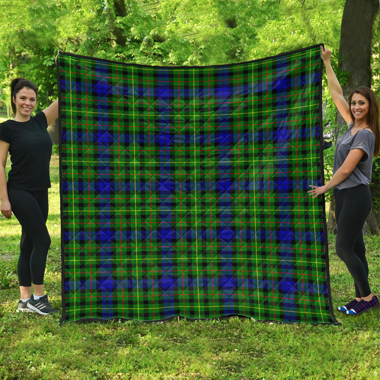 rollo-modern-tartan-quilt