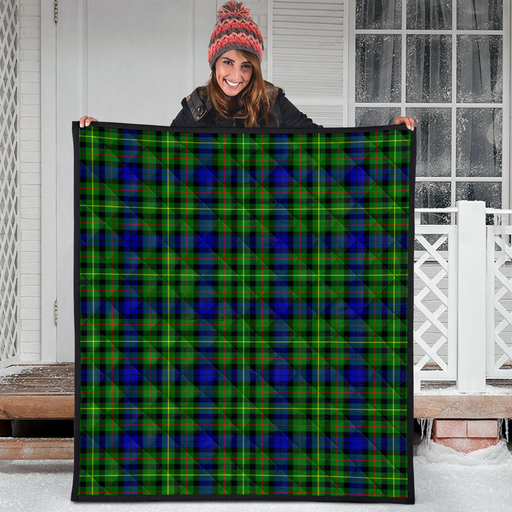 rollo-modern-tartan-quilt