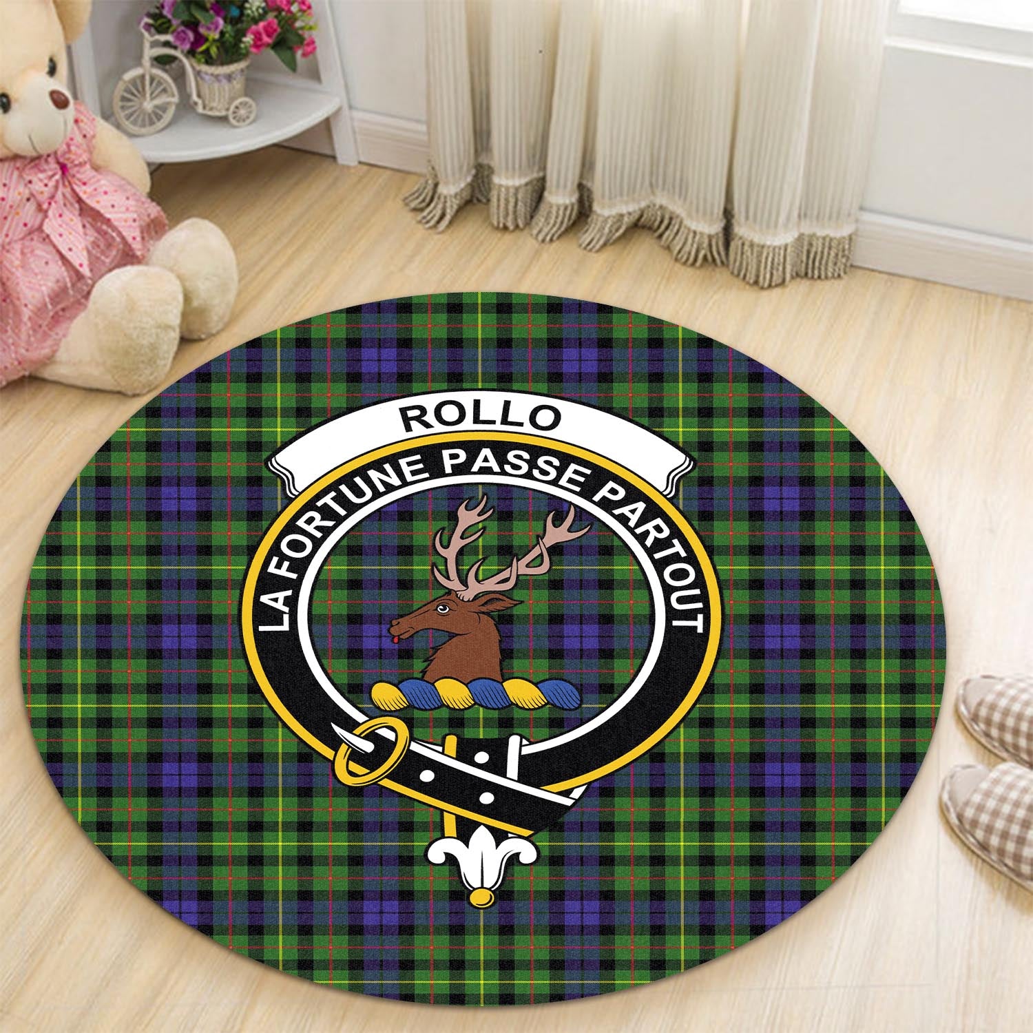 rollo-modern-tartan-round-rug-with-family-crest