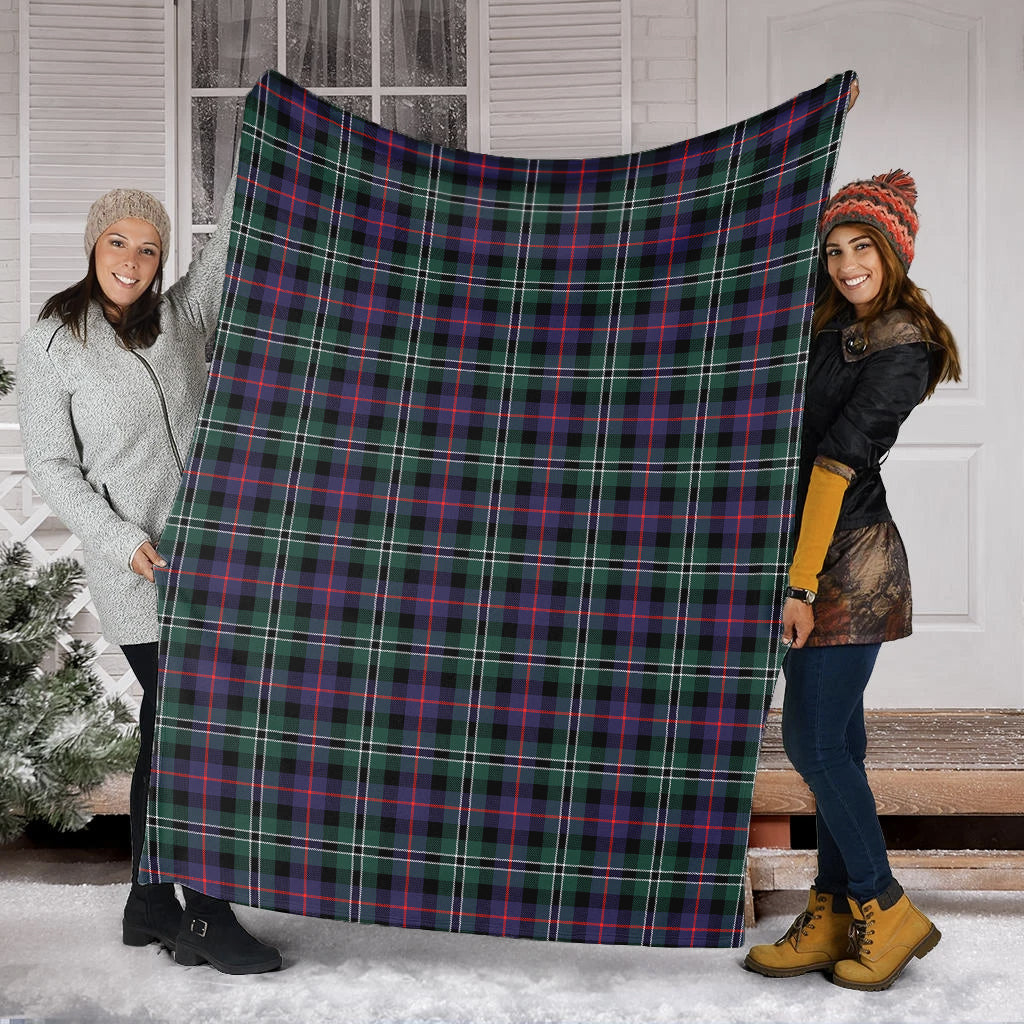 rose-hunting-modern-tartan-blanket