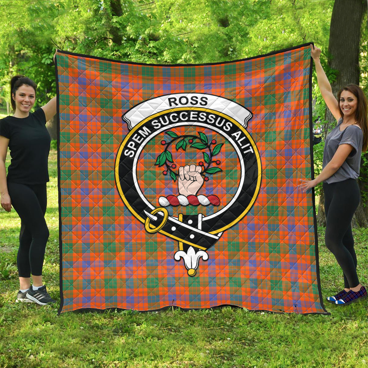 ross-ancient-tartan-quilt-with-family-crest