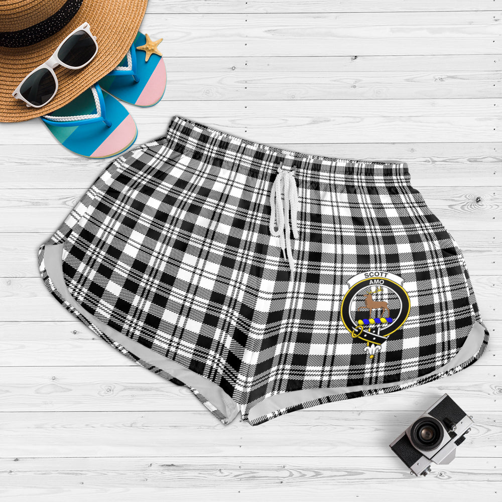 scott-black-white-tartan-womens-shorts-with-family-crest