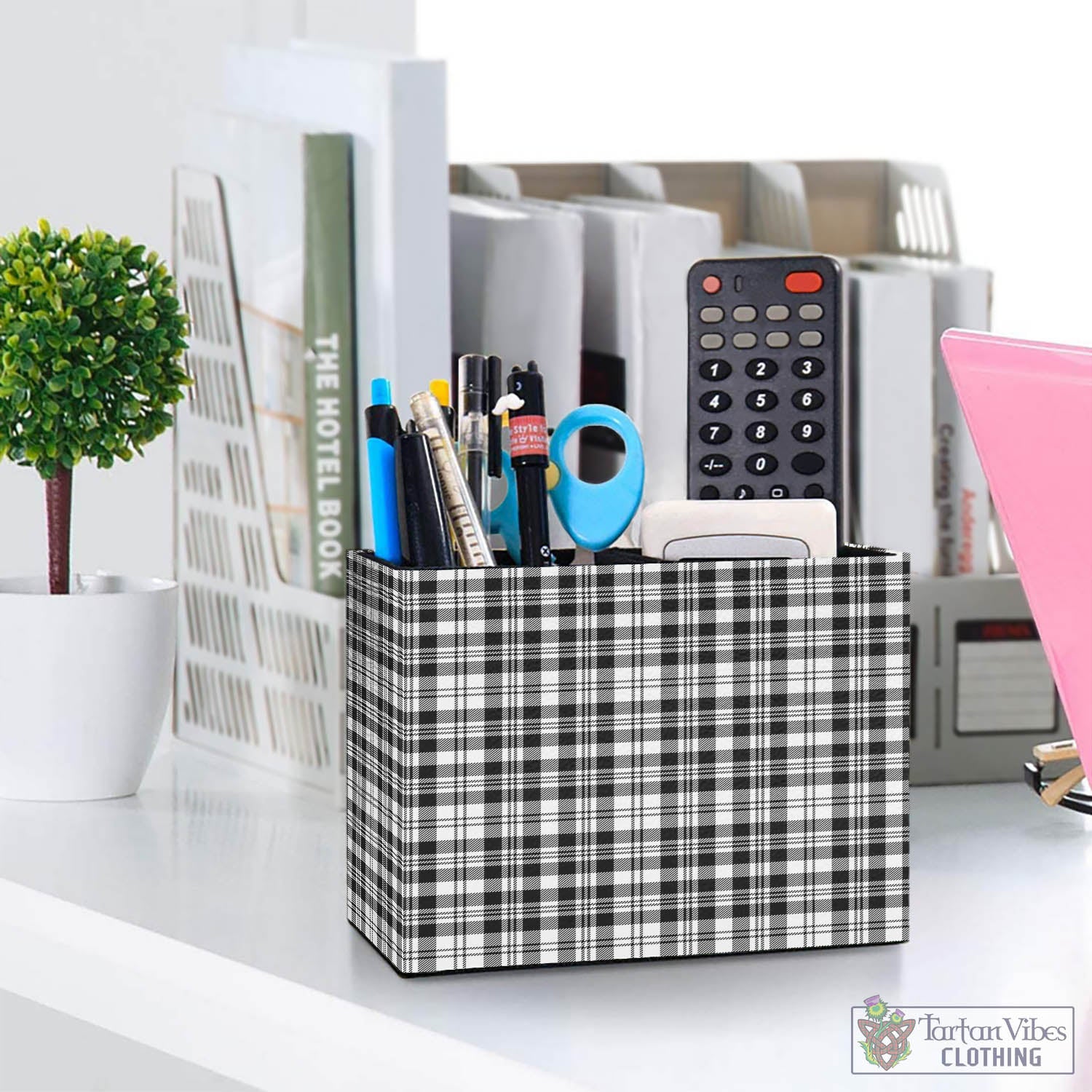 Tartan Vibes Clothing Scott Black White Tartan Pen Holder