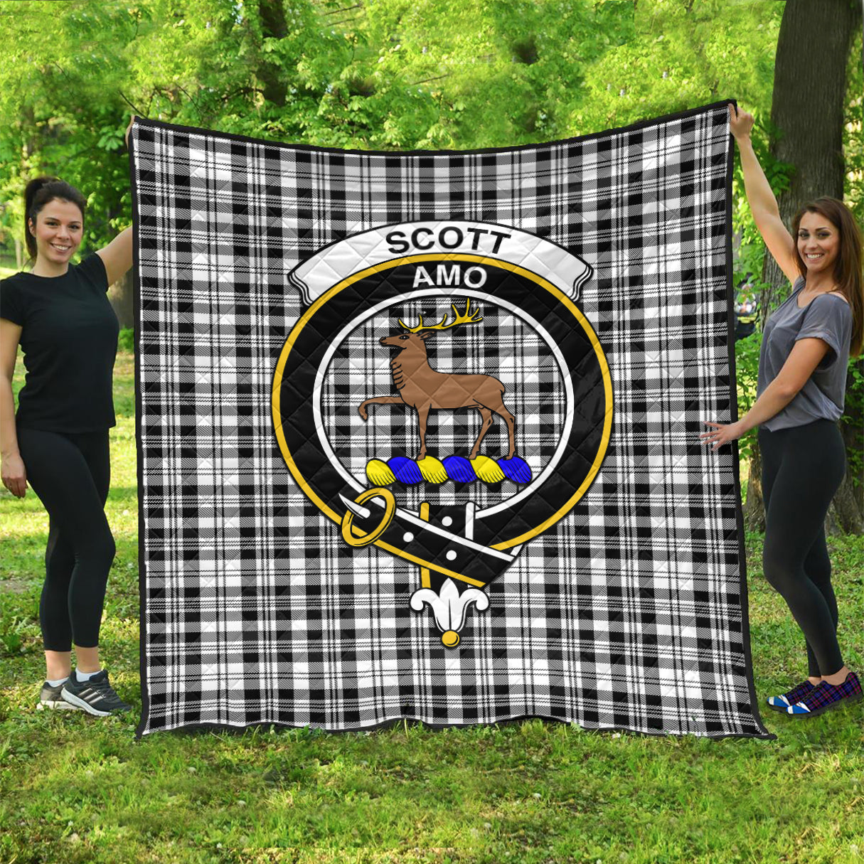 scott-black-white-tartan-quilt-with-family-crest