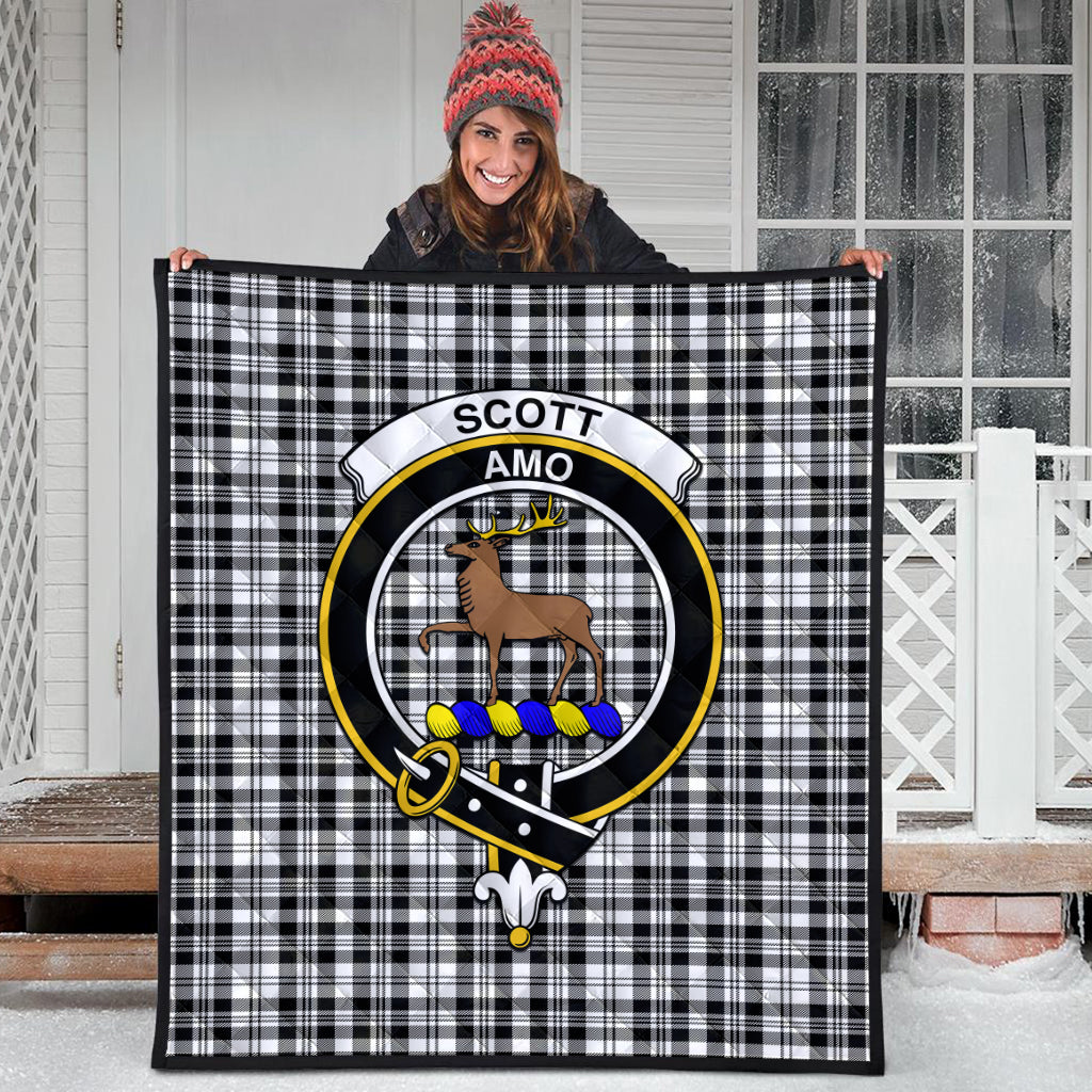 scott-black-white-tartan-quilt-with-family-crest