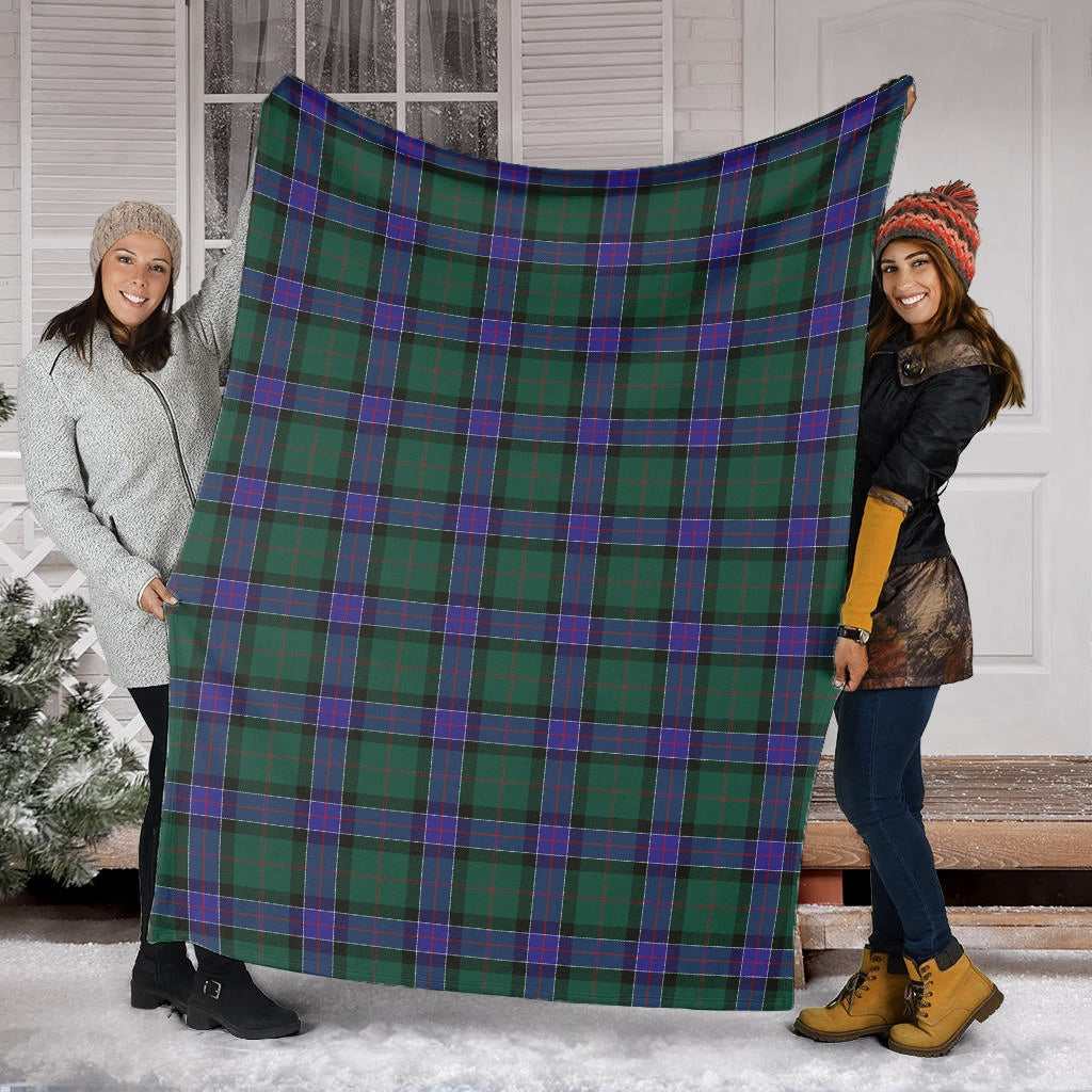 sinclair-hunting-modern-tartan-blanket
