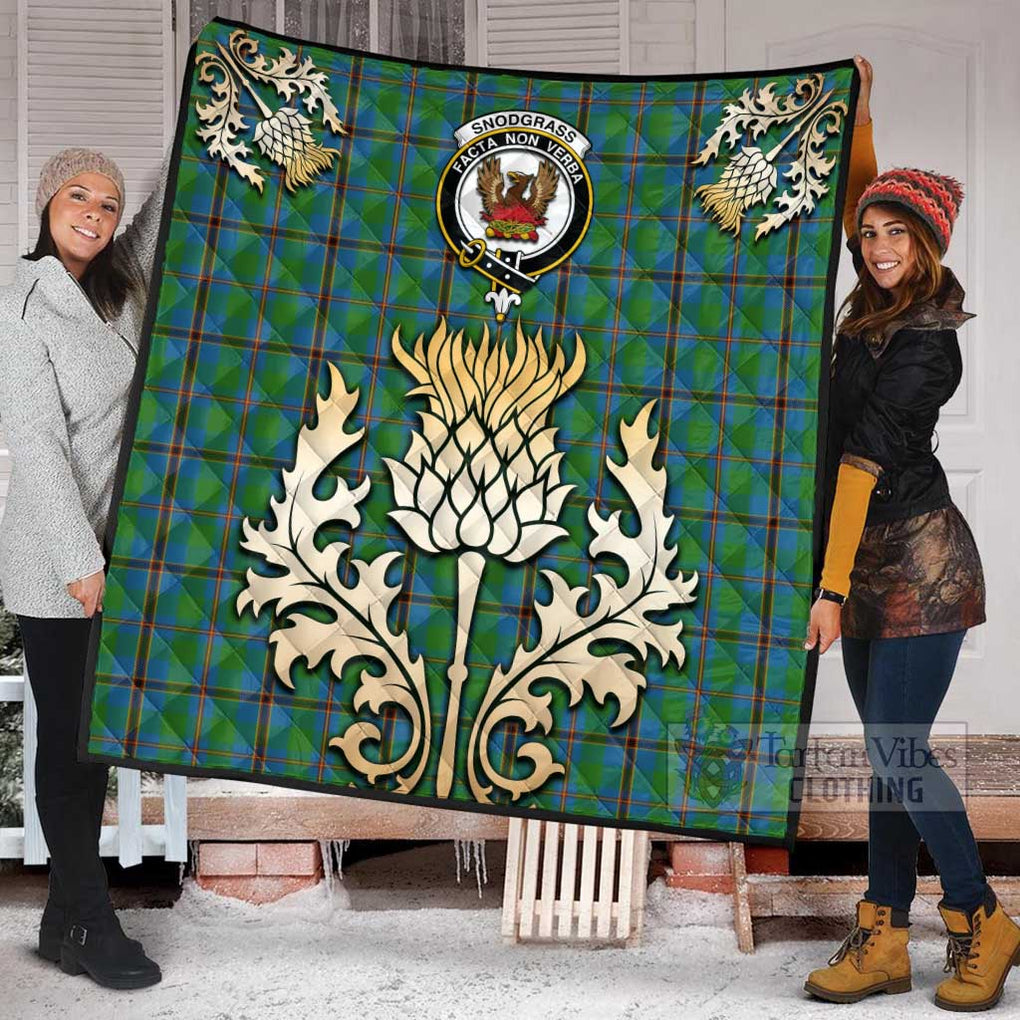 Tartan Vibes Clothing Snodgrass Tartan Quilt with Family Crest and Golden Thistle Style