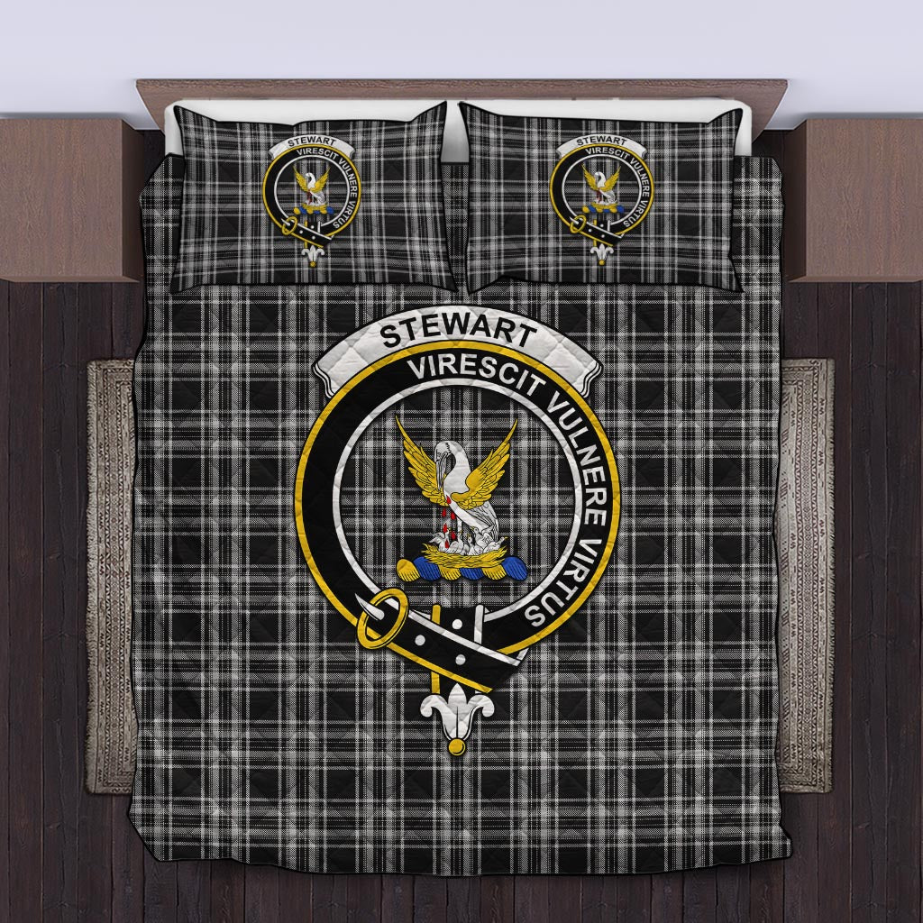 Stewart Black and White Tartan Quilt Bed Set with Family Crest Twin - Tartan Vibes Clothing