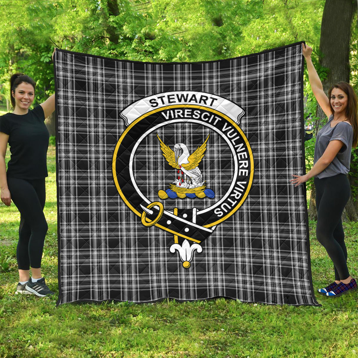 stewart-black-and-white-tartan-quilt-with-family-crest