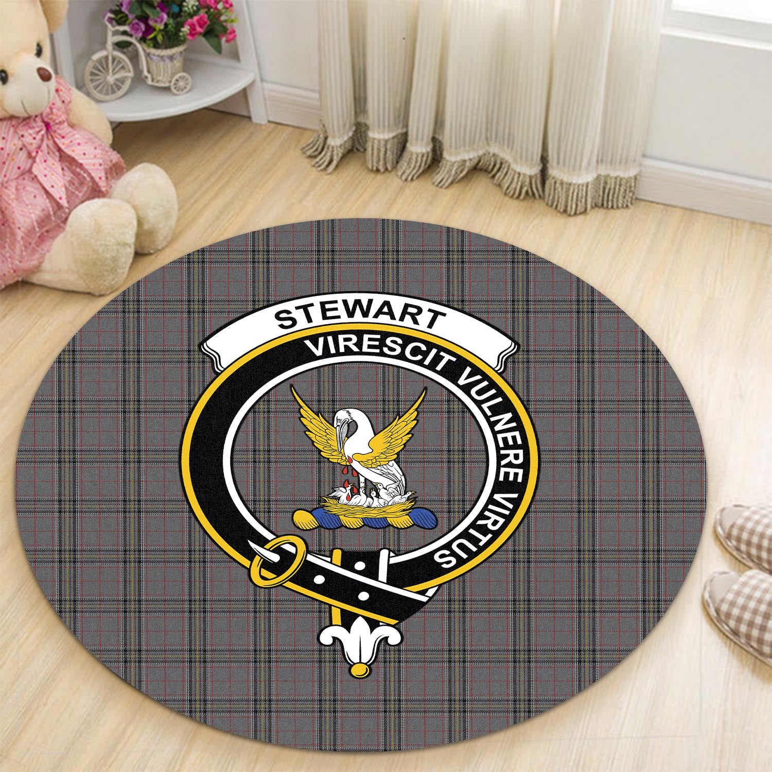 stewart-grey-tartan-round-rug-with-family-crest