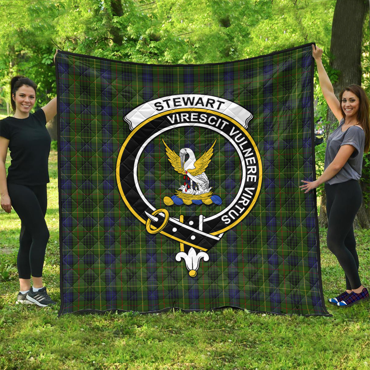 stewart-hunting-tartan-quilt-with-family-crest