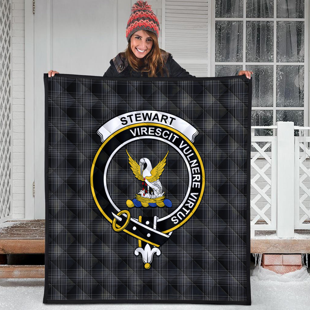 stewart-mourning-tartan-quilt-with-family-crest