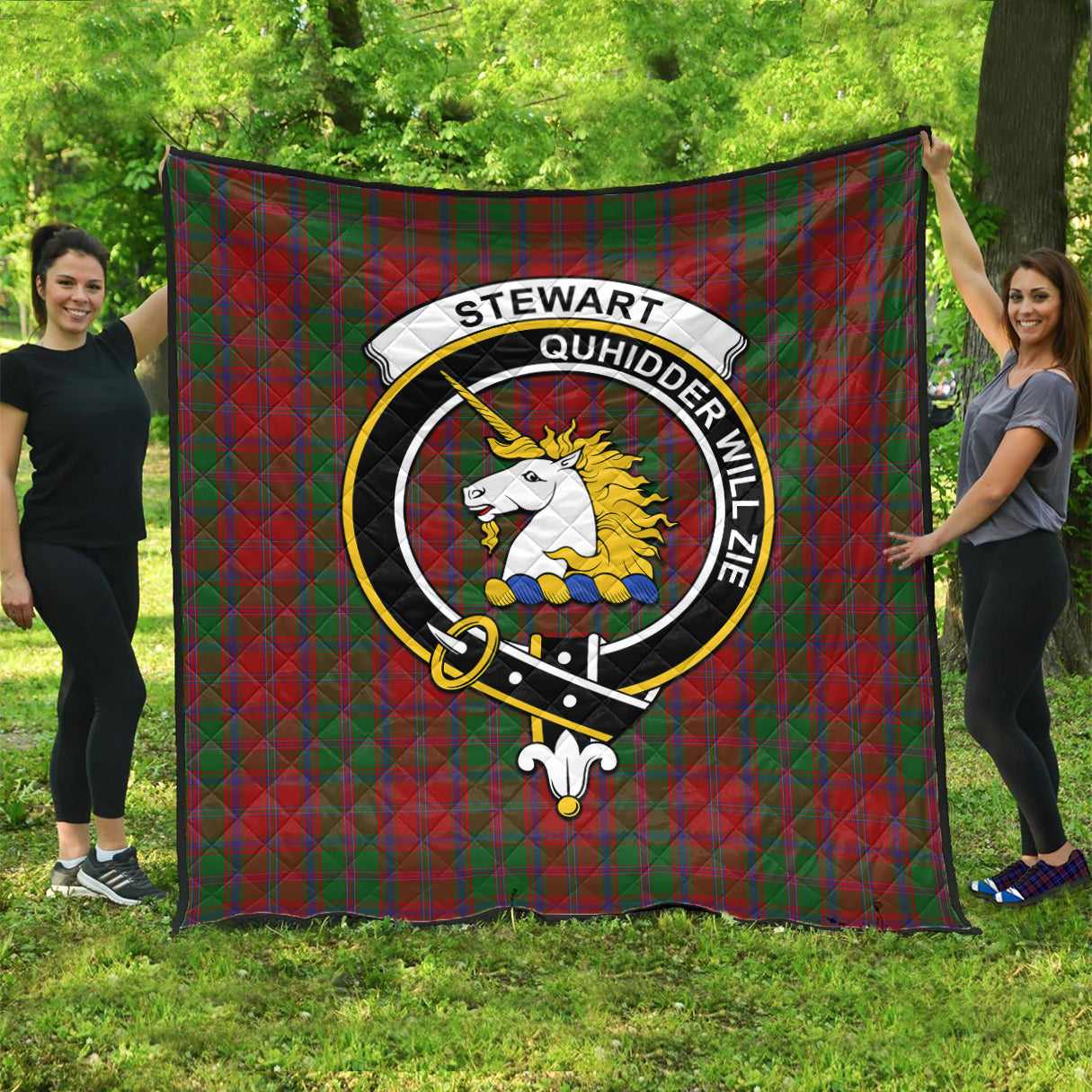 stewart-of-appin-tartan-quilt-with-family-crest