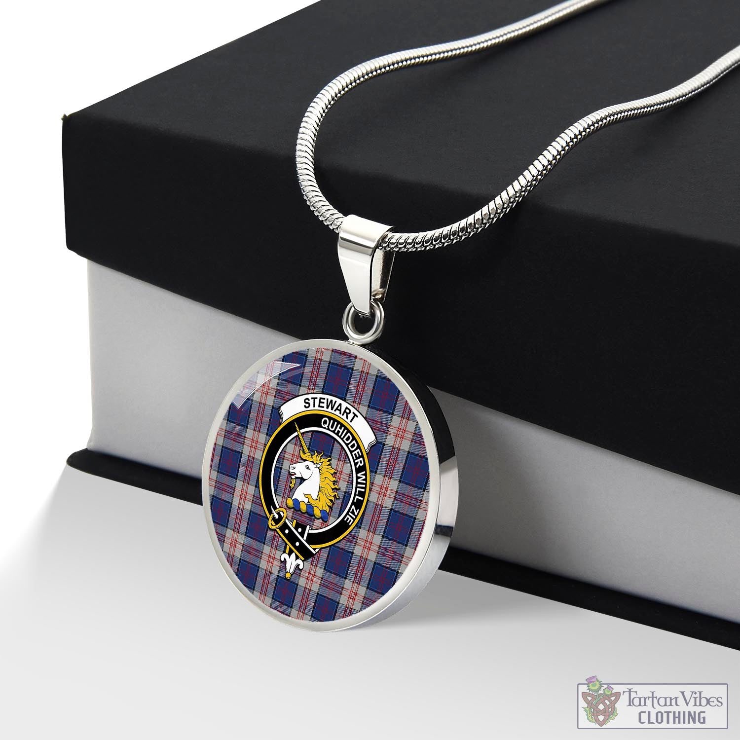 Tartan Vibes Clothing Stewart of Appin Hunting Dress Tartan Circle Necklace with Family Crest